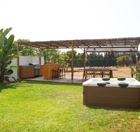 Дом на две семьи R5148199