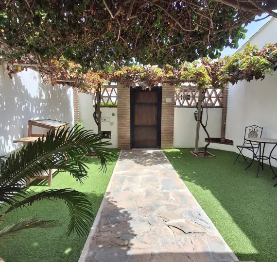 Дом на две семьи R5148199