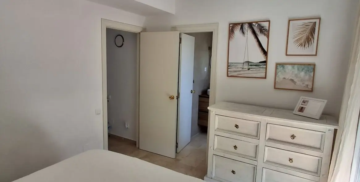 Продажа дома на две семьи в Nueva Andalucía (район Nueva Andalucía) 19