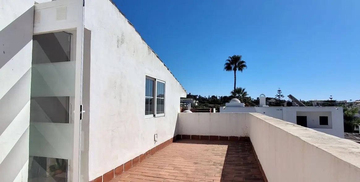 Sale of semi-detached house in Nueva Andalucía 24