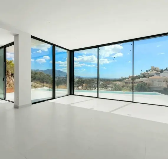 Продажа  отдельно стоящей виллы в Cerros del Aguila