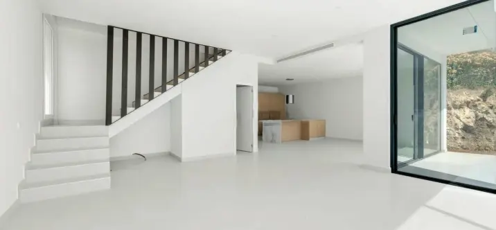 Продажа  отдельно стоящей виллы в Cerros del Aguila 3