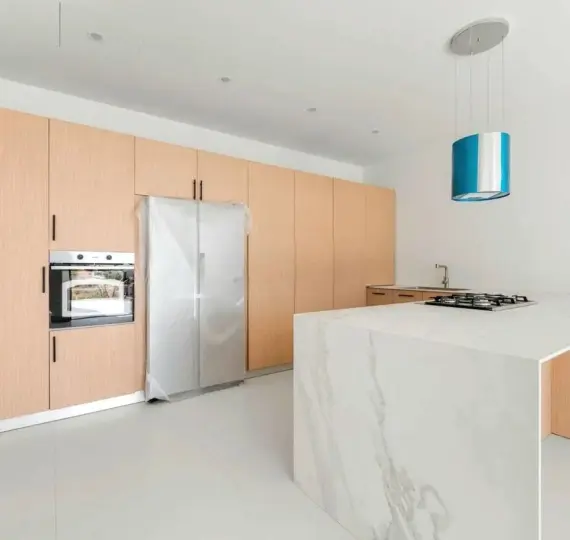 Продажа  отдельно стоящей виллы в Cerros del Aguila