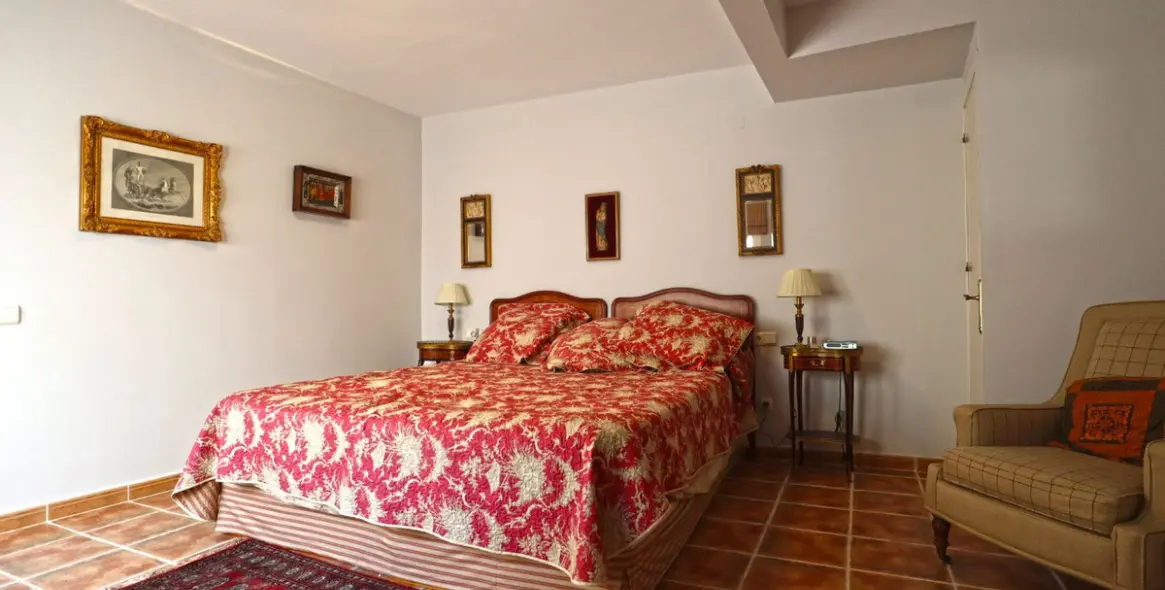 Sale of middle floor apartment in Marbella 9