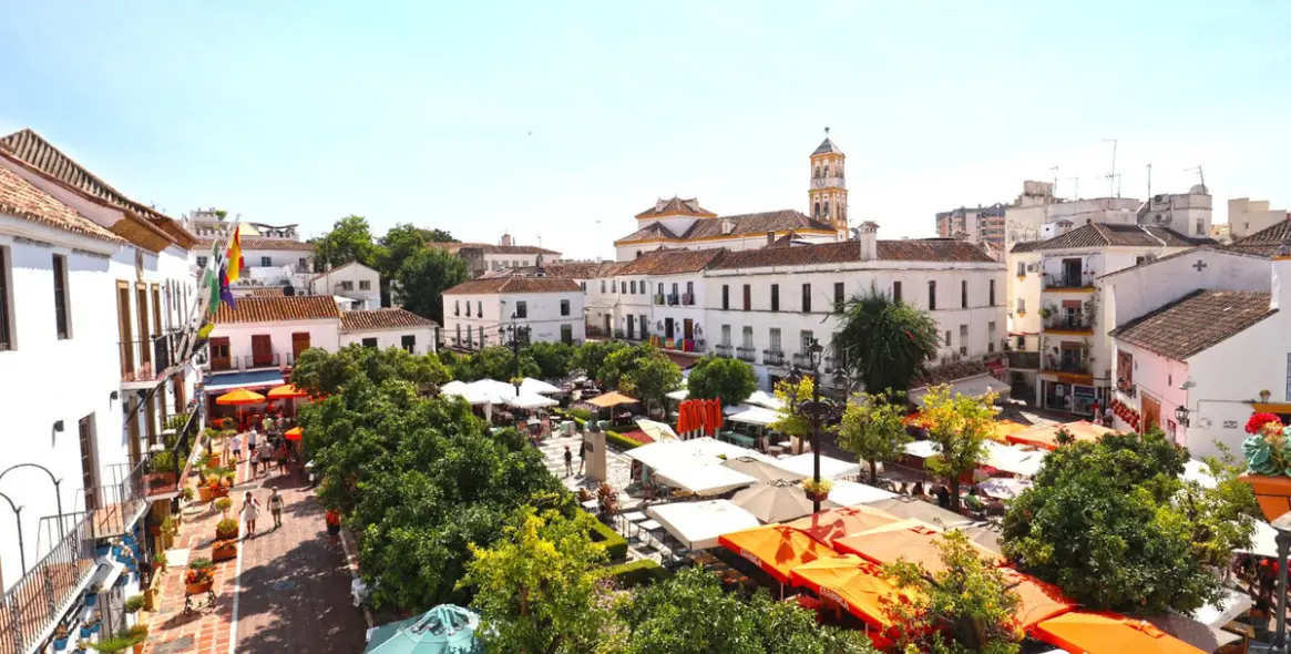 Продажа апартаментов на среднем этаже в Marbella 24
