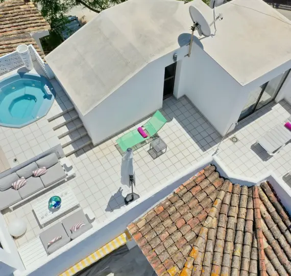 Long-term rent of penthouse in Elviria