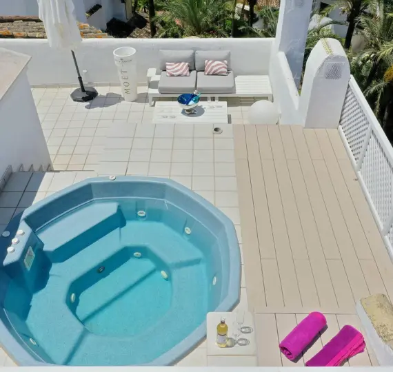 Long-term rent of penthouse in Elviria