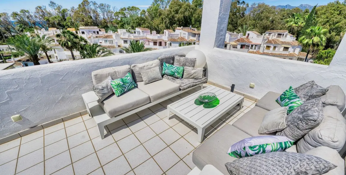 Долгосрочная аренда пентхауса в Elviria 14