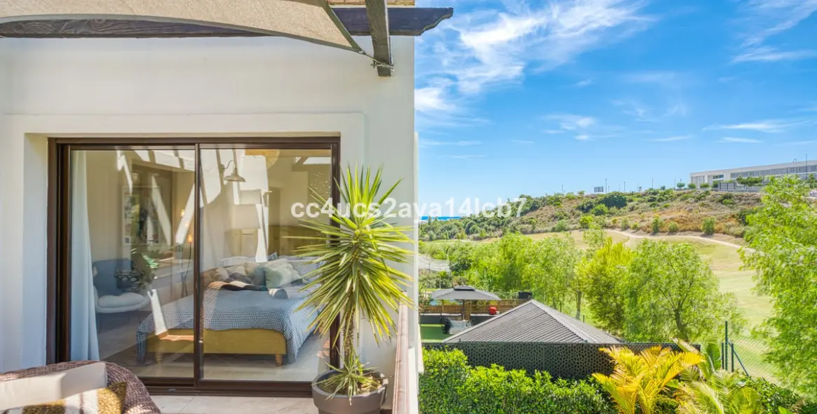 Продажа  отдельно стоящей виллы в Estepona 37