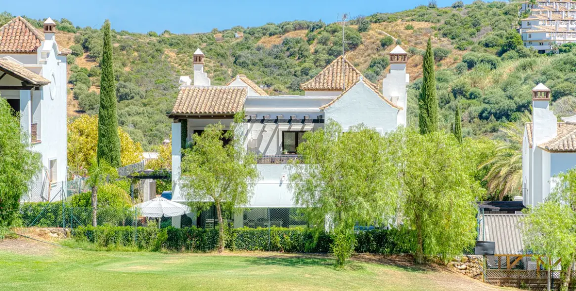 Продажа  отдельно стоящей виллы в Estepona 79