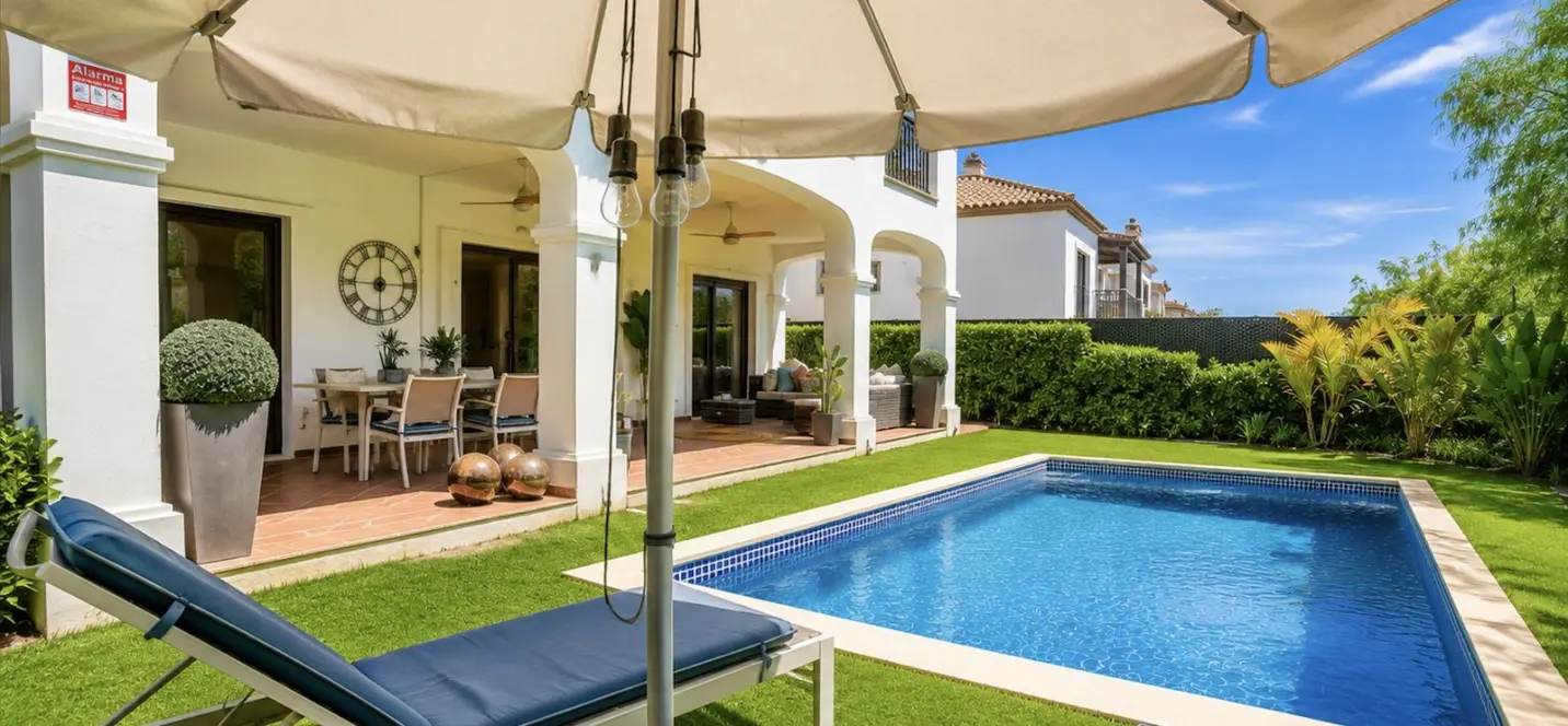 Venta de villa independiente en Estepona 0