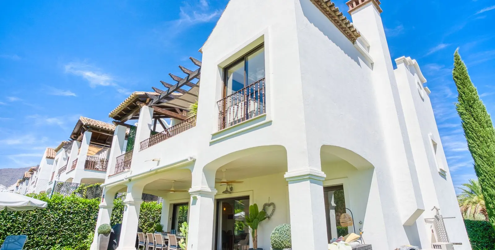 Продажа  отдельно стоящей виллы в Estepona 7