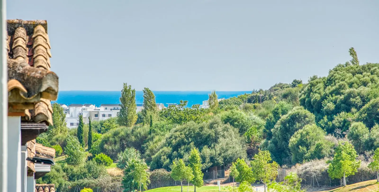 Продажа  отдельно стоящей виллы в Estepona 51