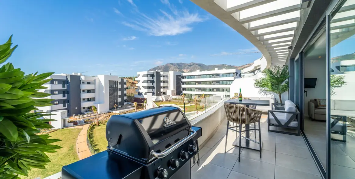 Sale of penthouse in Higueron 12