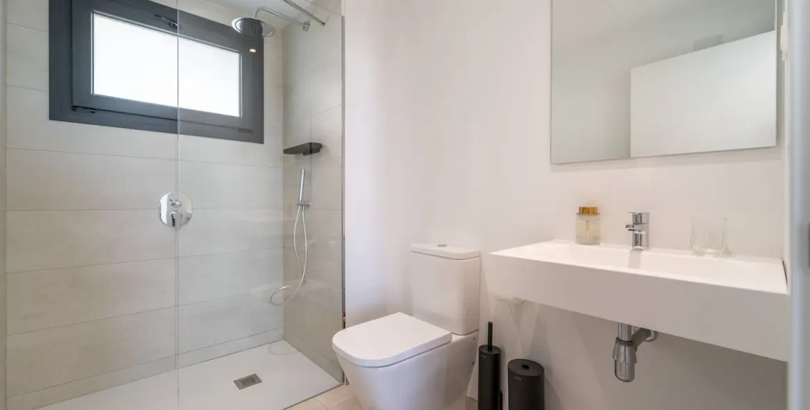 Sale of penthouse in Higueron 13