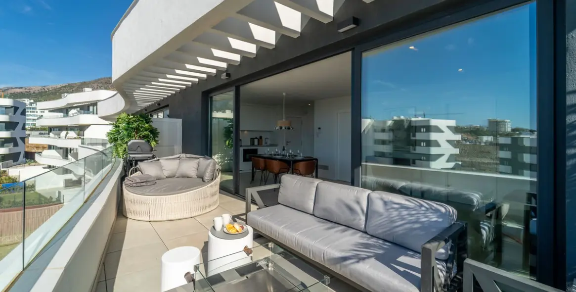 Sale of penthouse in Higueron 26