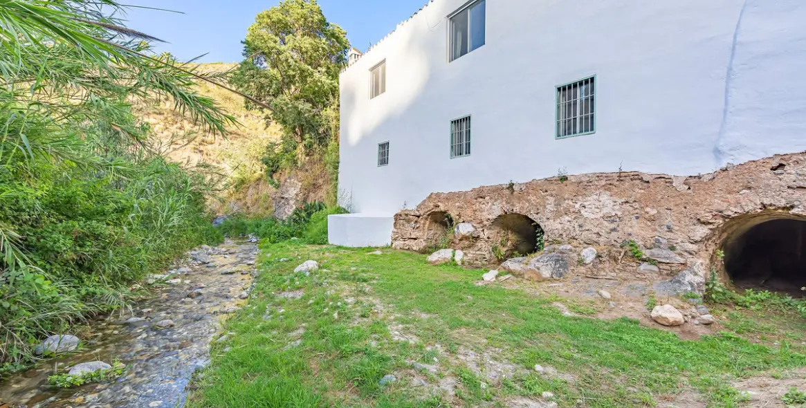 Продажа финки в Coín 26