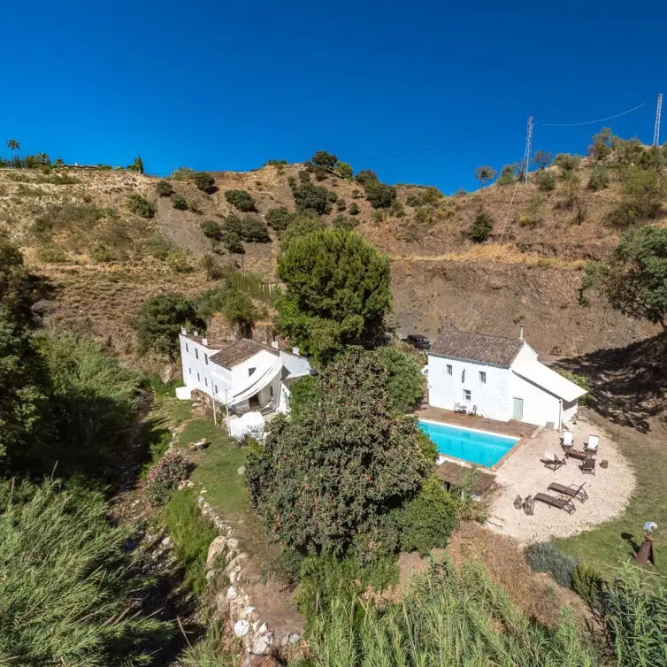 Venta de finca - cortijo en Coín