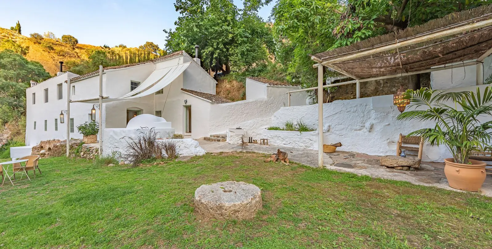 Sale of finca - cortijo in Coín 12