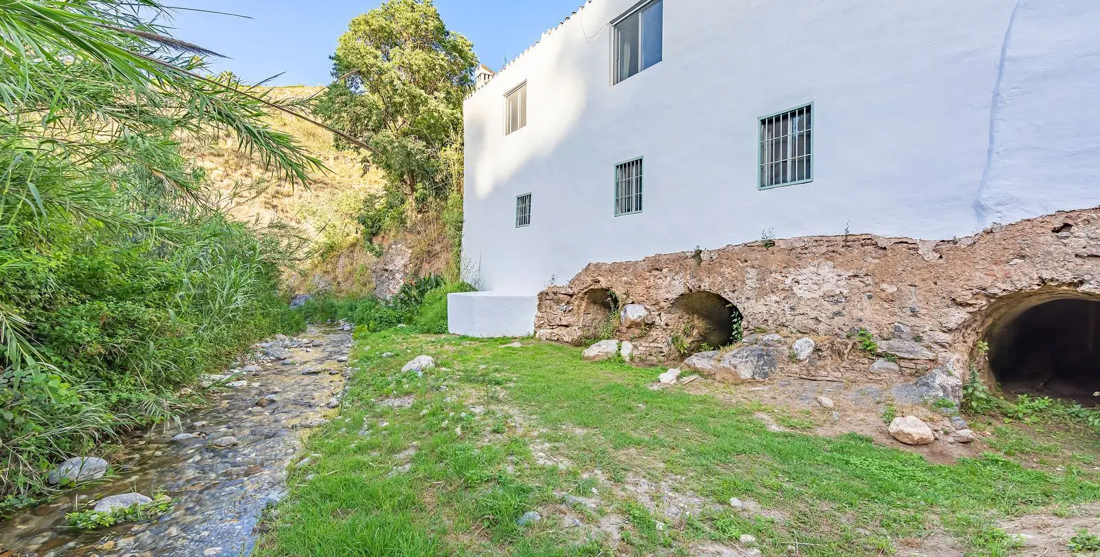 Sale of finca - cortijo in Coín 26