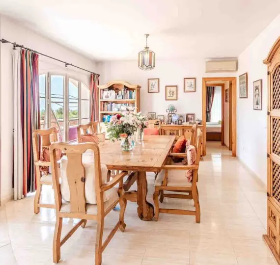 Sale of detached villa in Nerja