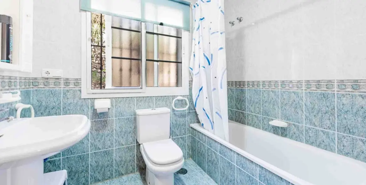 Продажа  отдельно стоящей виллы в Nerja 12