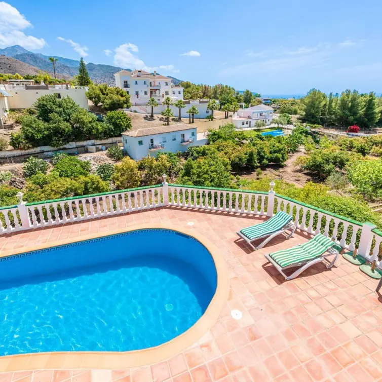 Venta de villa independiente en Nerja