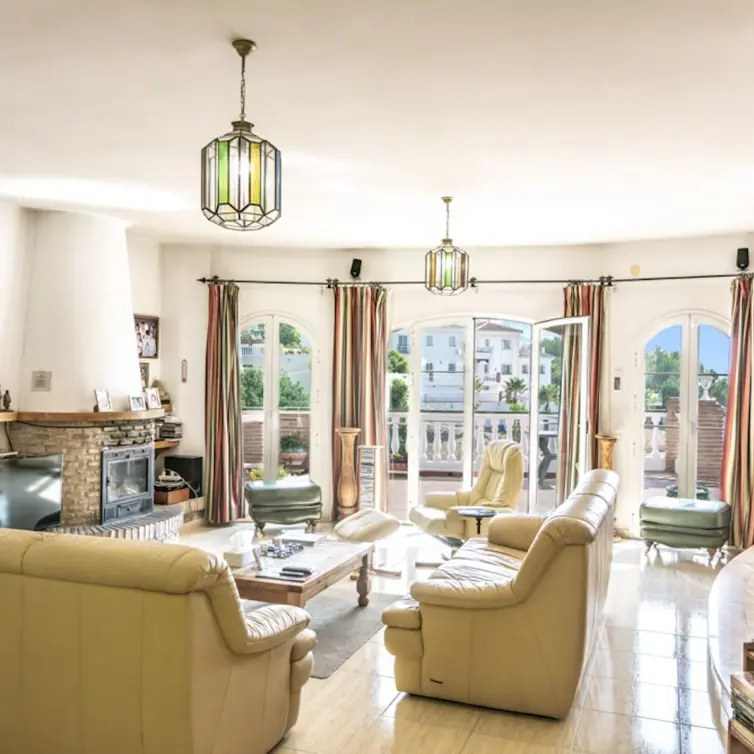 Venta de villa independiente en Nerja