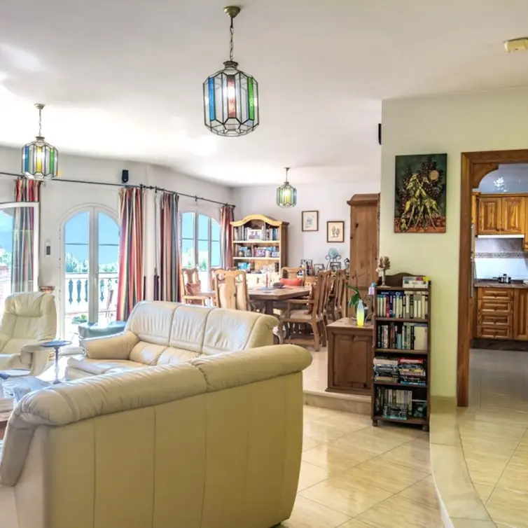 Venta de villa independiente en Nerja