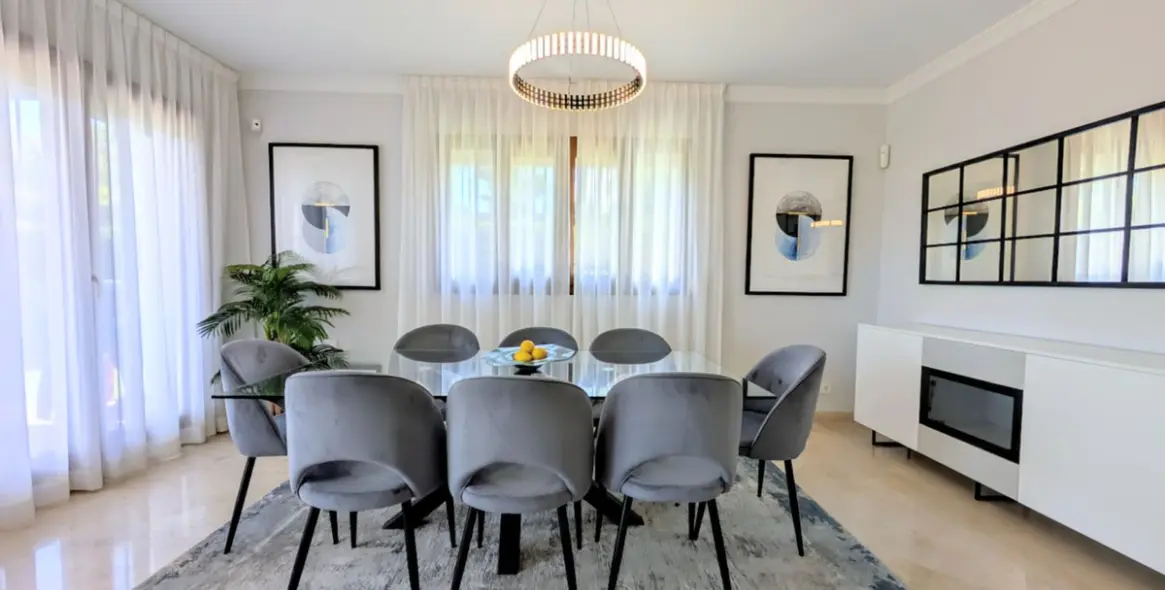 Продажа дома на две семьи в El Paraiso 18