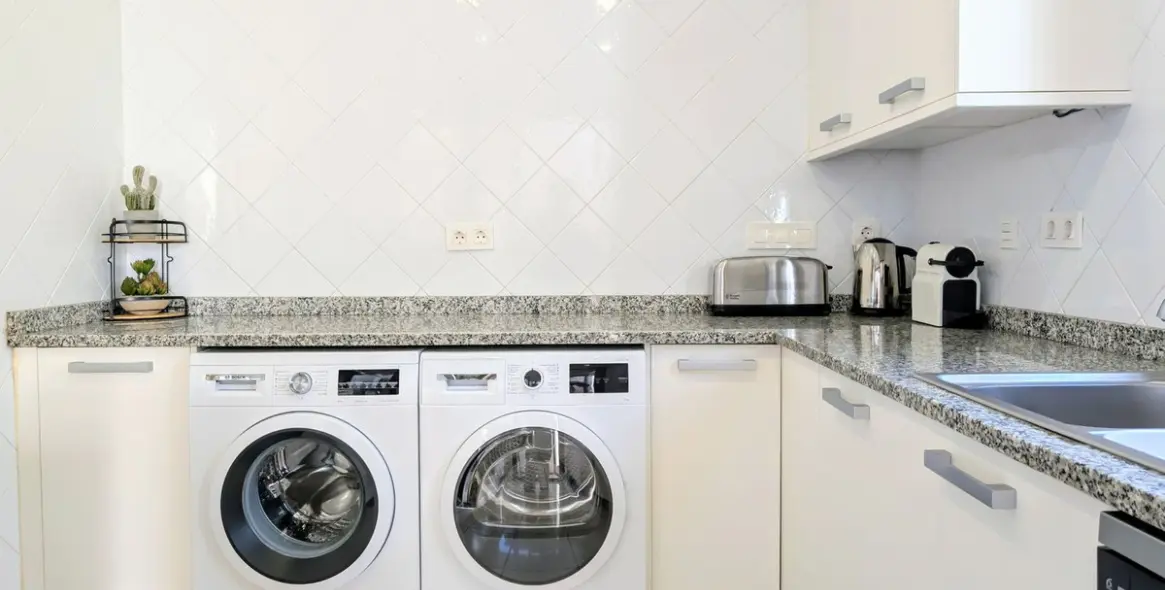 Продажа дома на две семьи в El Paraiso 22