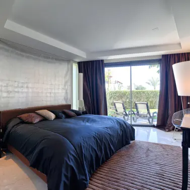 Venta de apartamento en planta baja en The Golden Mile