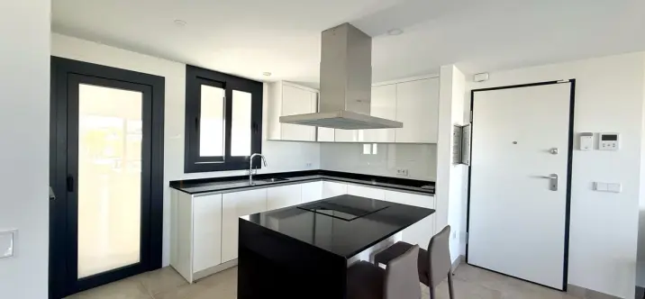 Long-term rent of ground floor apartment in Atalaya 1