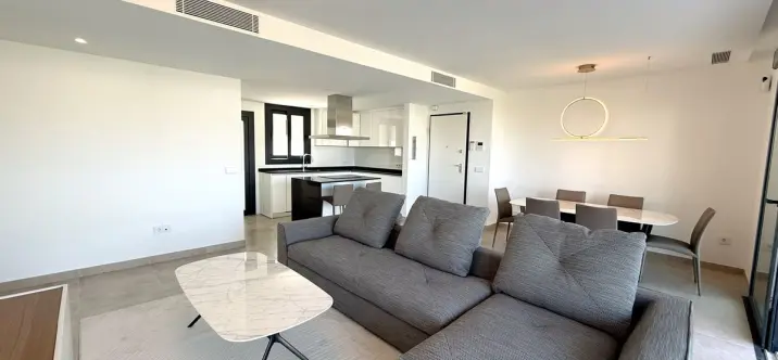 Long-term rent of ground floor apartment in Atalaya 4