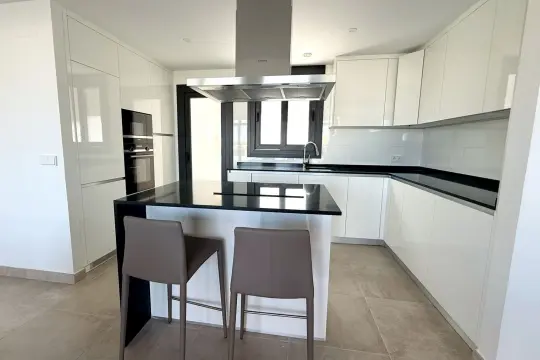 Image 2 thumb