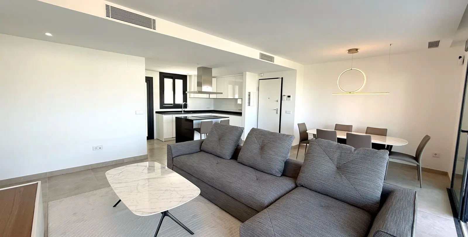Long-term rent of ground floor apartment in Atalaya 5