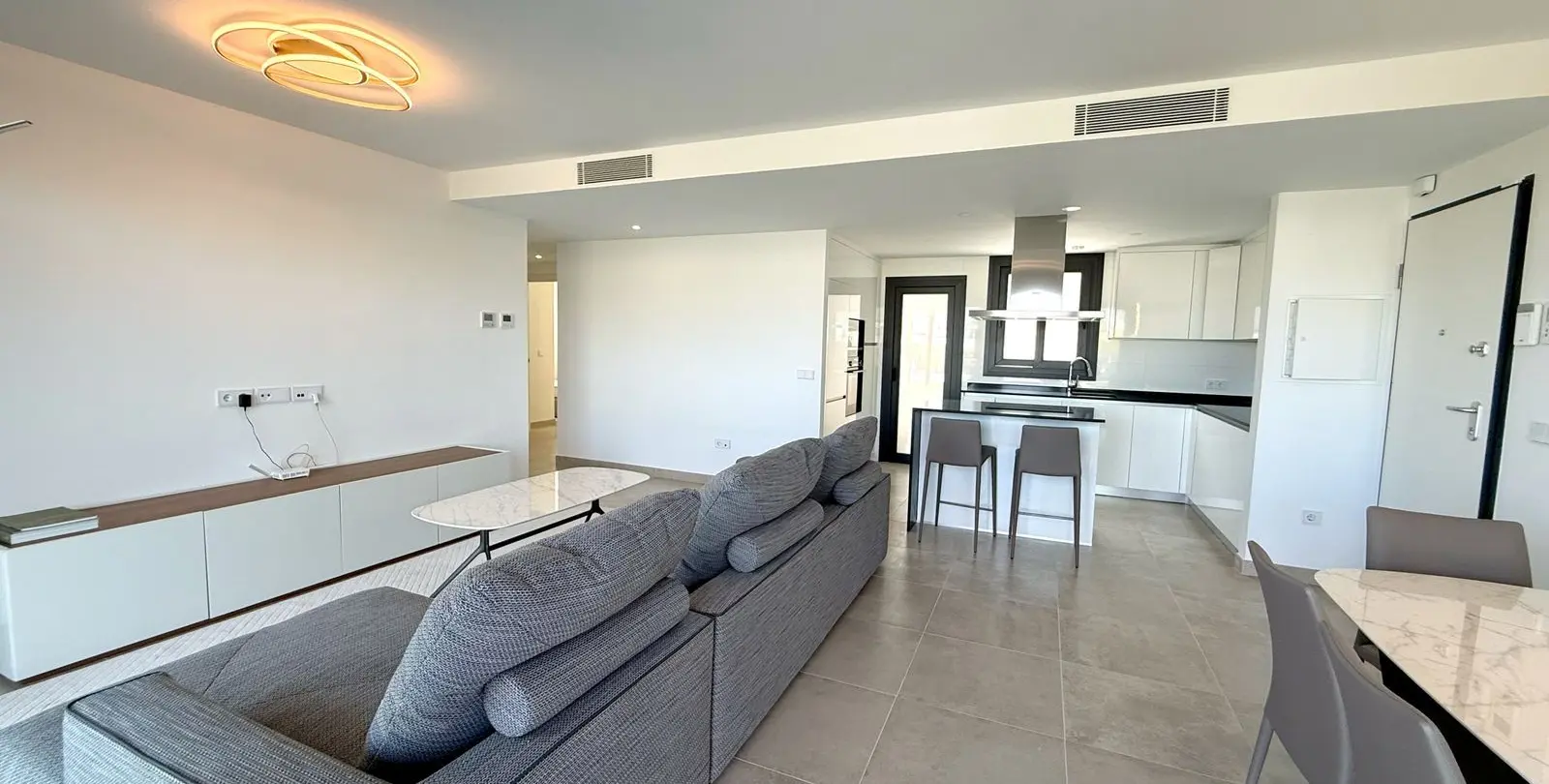 Long-term rent of ground floor apartment in Atalaya 6