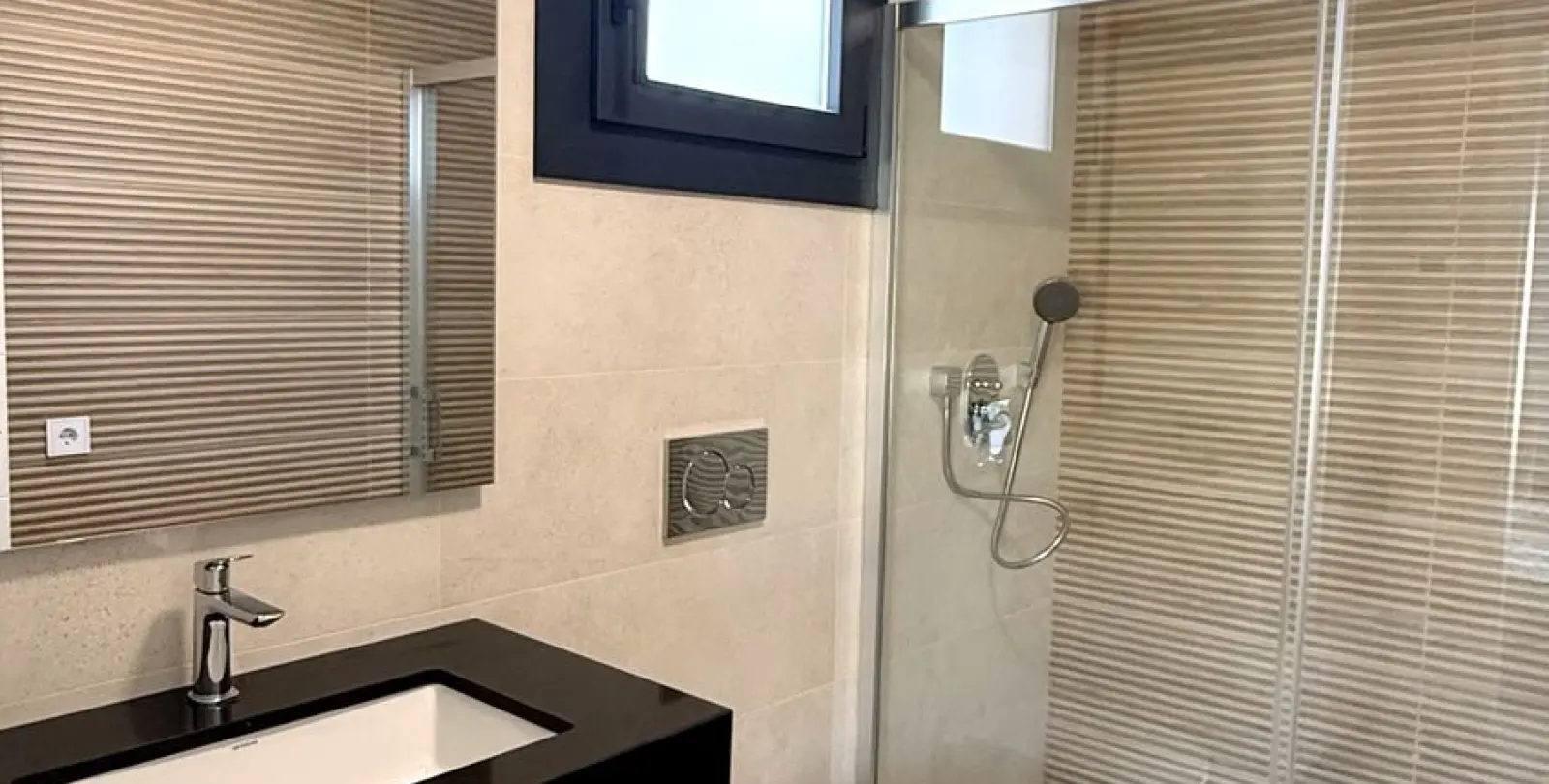 Long-term rent of ground floor apartment in Atalaya 12