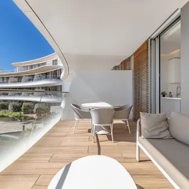 Venta de apartamento en planta media en Estepona