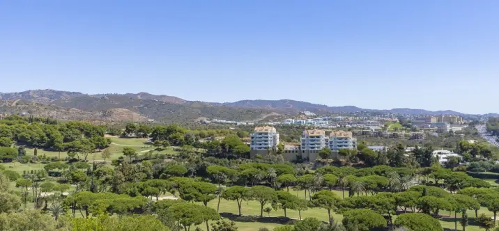 Продажа апартаментов на среднем этаже в Torre Real 4