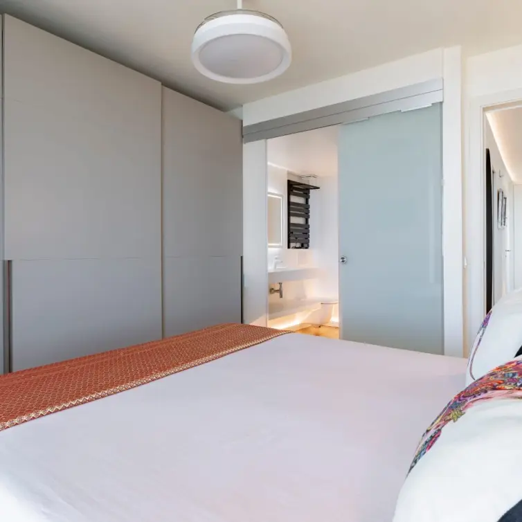 Venta de apartamento en planta media en Torre Real