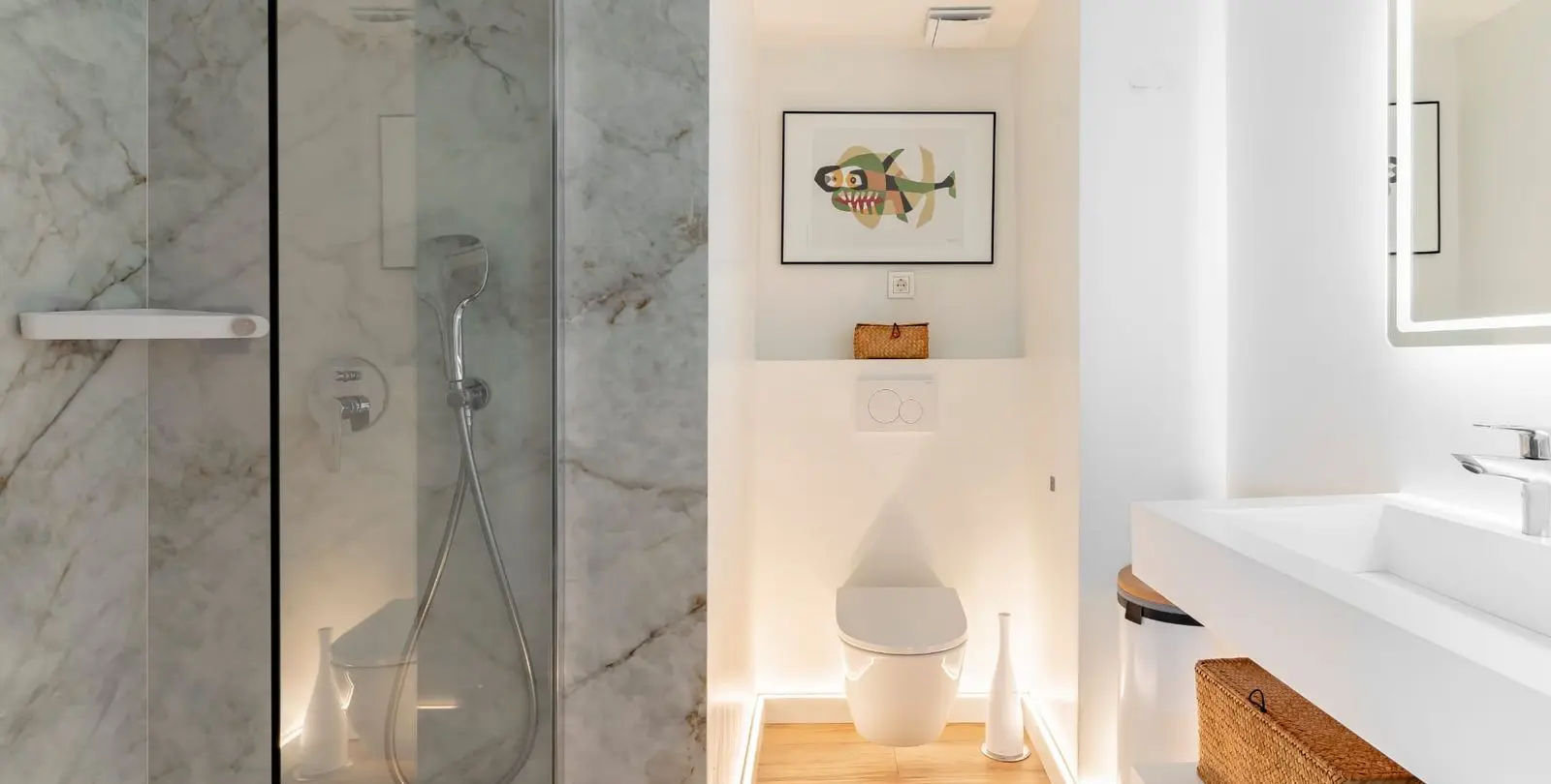 Venta de apartamento en planta media en Torre Real 8