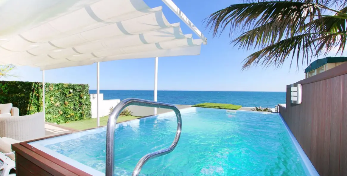 Sale of duplex in Estepona 2