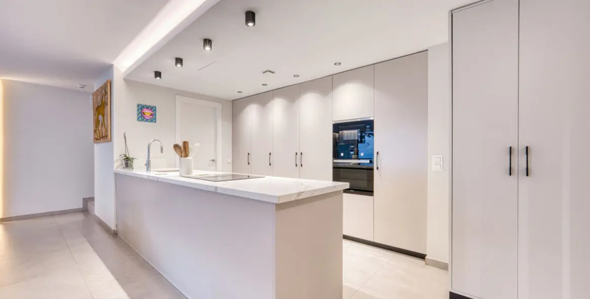 Продажа двухуровневого пентхауса в San Pedro de Alcántara 7