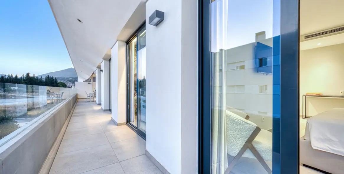 Продажа двухуровневого пентхауса в San Pedro de Alcántara 10