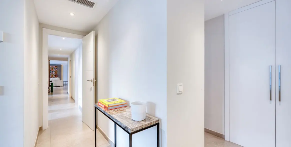 Продажа двухуровневого пентхауса в San Pedro de Alcántara 35