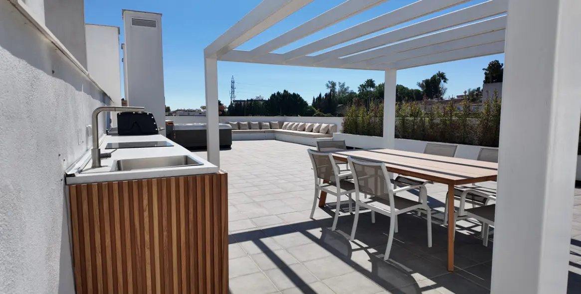 Продажа двухуровневого пентхауса в San Pedro de Alcántara 36