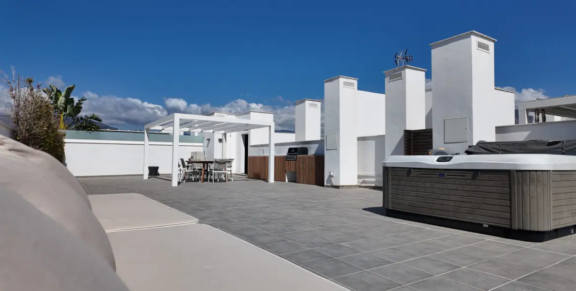 Продажа двухуровневого пентхауса в San Pedro de Alcántara 49