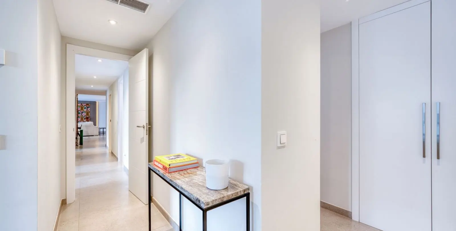 Продажа двухуровневого пентхауса в San Pedro de Alcántara 35
