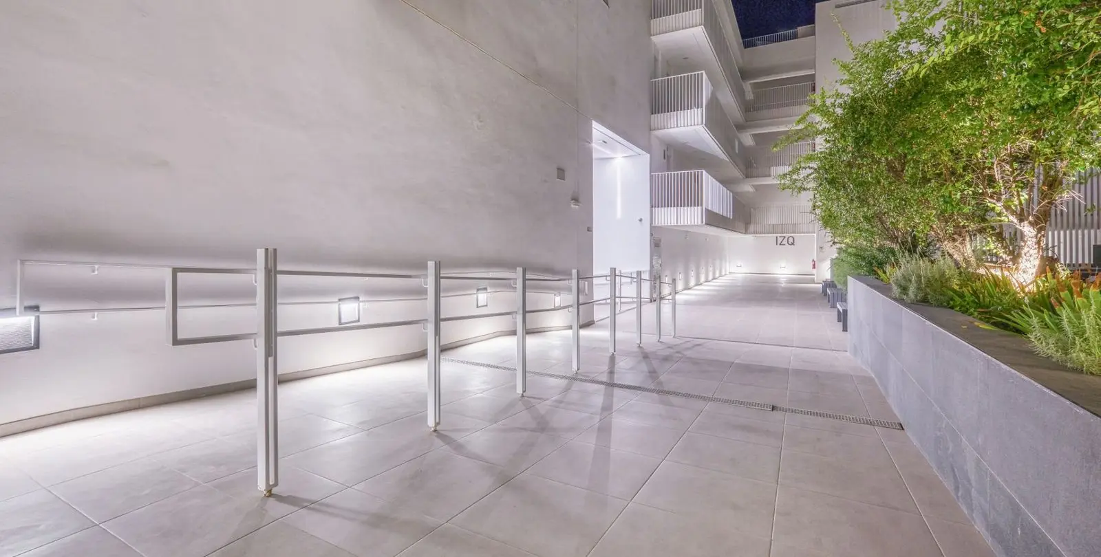 Продажа двухуровневого пентхауса в San Pedro de Alcántara 42